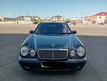 Mercedes E 280-1