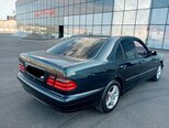 Mercedes E 280-5