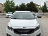Kia Carnival-1