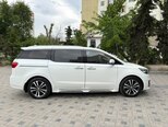 Kia Carnival-5