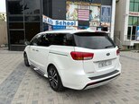 Kia Carnival-8