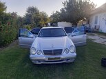 Mercedes E 240-1