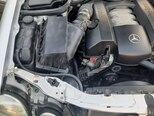 Mercedes E 240-13