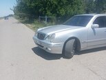 Mercedes E 220-5