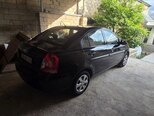 Hyundai Accent-6