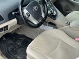 Toyota Prius-11