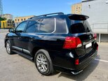 Toyota Land Cruiser-7