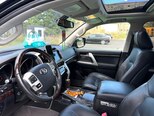 Toyota Land Cruiser-10