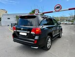 Toyota Land Cruiser-6