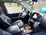 Toyota Land Cruiser-11