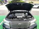 Toyota Land Cruiser-9