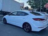 Hyundai Elantra-3
