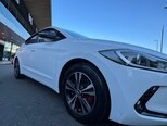 Hyundai Elantra-5