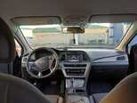 Hyundai Sonata-17