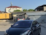 Hyundai Elantra-3