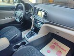 Hyundai Elantra-10