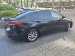 Hyundai Elantra-5