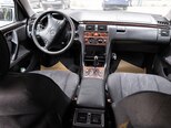 Mercedes E 270-3
