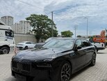 BMW i7-3