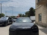 BMW i7-1