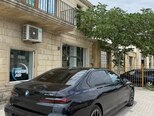 BMW i7-5