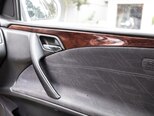 Mercedes E 270-12