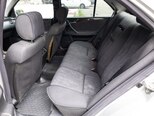 Mercedes E 270-9