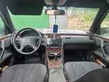 Mercedes E 270-3