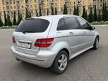 Mercedes B 180-4