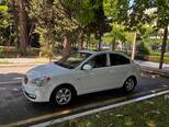 Hyundai Accent-4