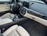 BMW 530e-7