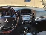 Mitsubishi Pajero-5