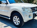 Mitsubishi Pajero-7