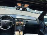 Mercedes E 240-10