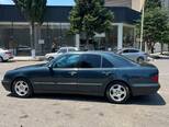 Mercedes E 240-7