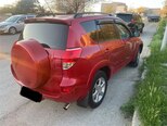 Toyota RAV4-8