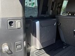 Land Rover Defender-8