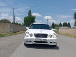 Mercedes E 200-10