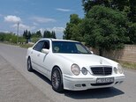 Mercedes E 200-3