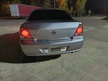 Nissan Sunny-8