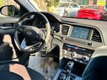Hyundai Elantra-8