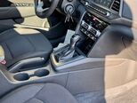 Hyundai Elantra-9