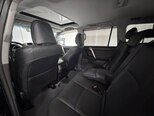 Toyota Land Cruiser Prado-11