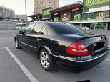Mercedes E 240-4