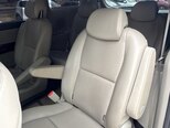 Kia Carnival-9