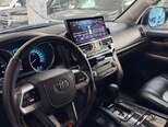 Toyota Land Cruiser-30