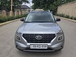 Hyundai Venue-2
