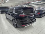 Kia Carnival-5