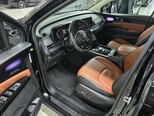Kia Carnival-13