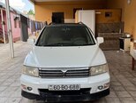 Mitsubishi Chariot-7